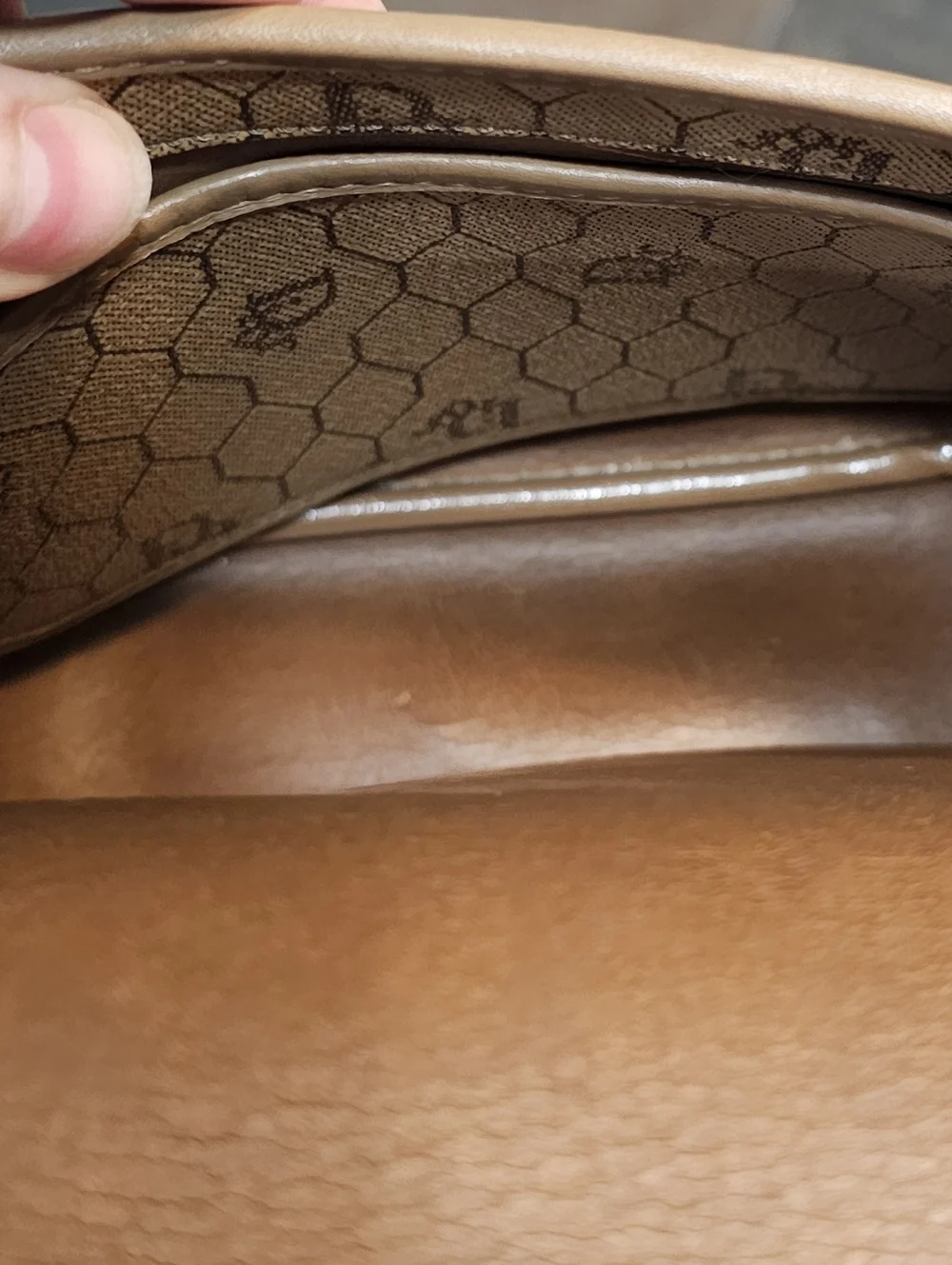 1980s Vintage Christian Dior Honeycomb Shoulder/Crossbody Bag - Picture 12 of 16